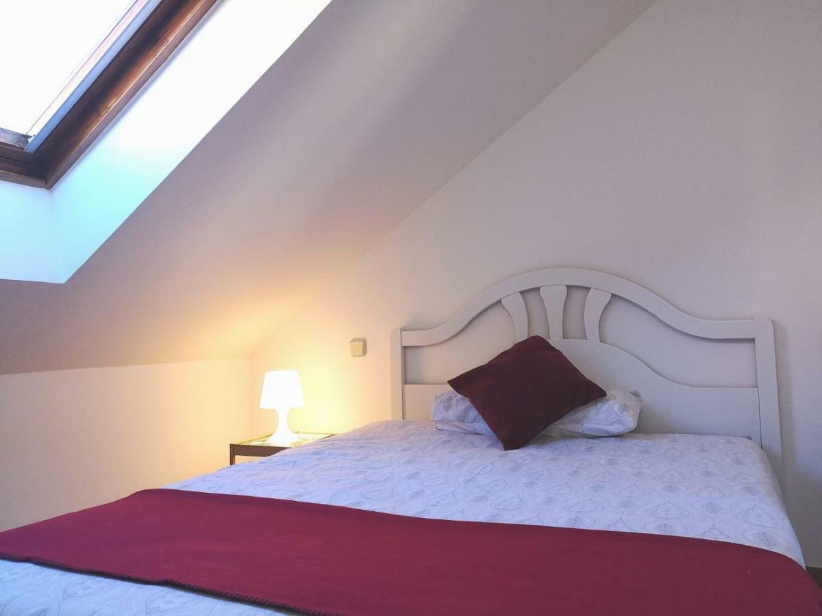 Apartamento En Centro Historico De San Lorenzo De El Escorial ภายนอก รูปภาพ